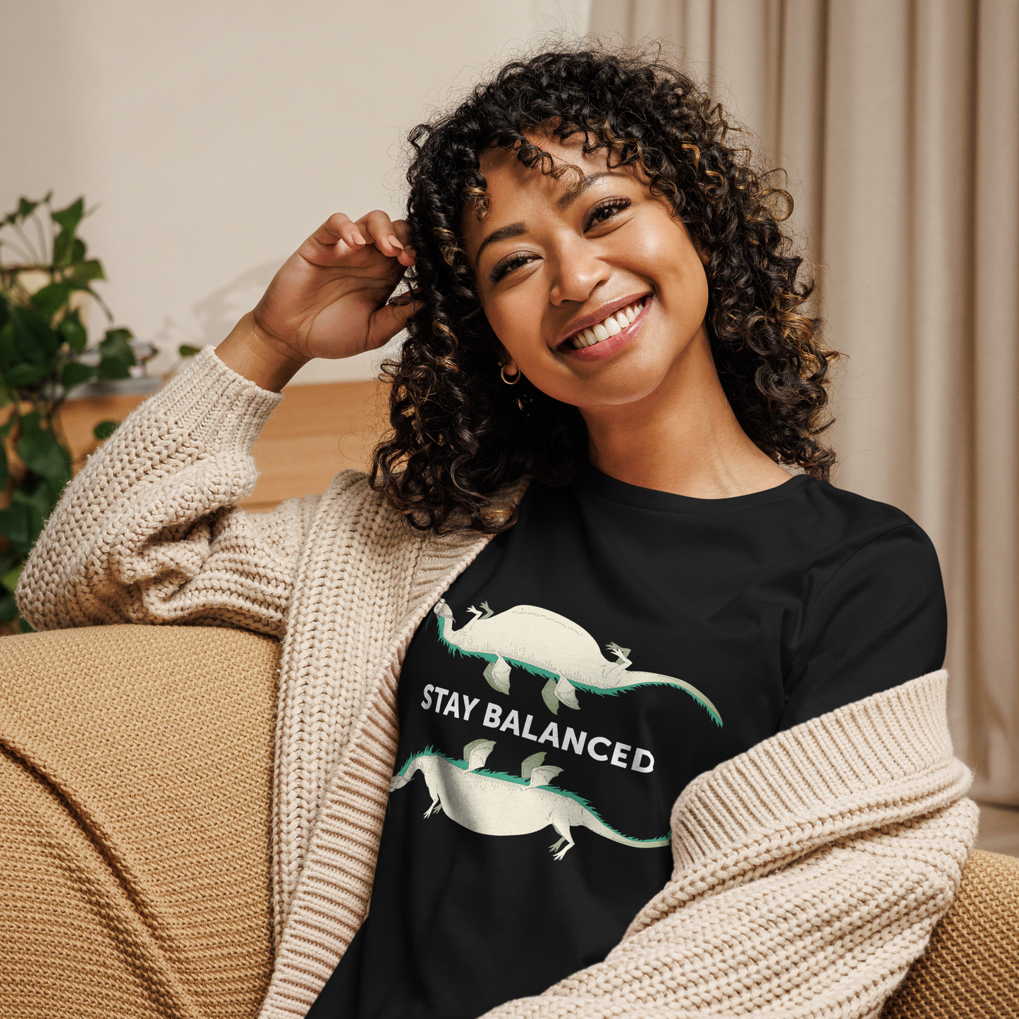 Stay Balanced Dragons | Women' Short Sleeves T-Shirt